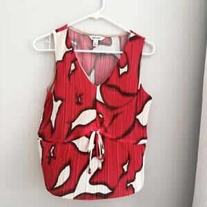 Nine West Women's Sleeveless Red Floral Blouse Size S